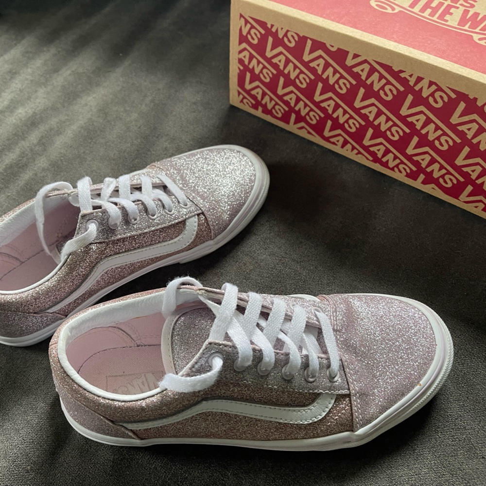 Vans Old Skool fashion sneakers